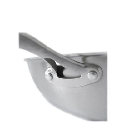 Rivettatore idraulico per utensili da cucina