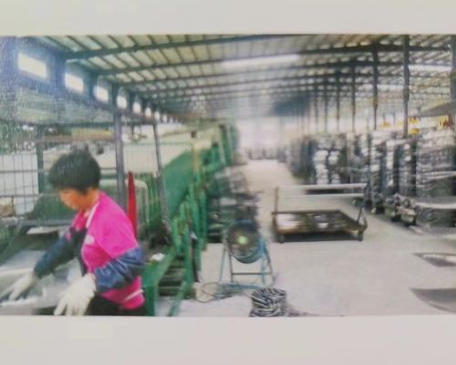 Forno di ricottura industriale a gas protetto per componenti metallici