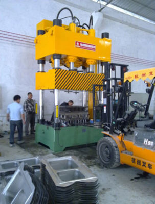 Macchina speciale per la stampa idraulica per lo stretching CNC su larga scala di lavandini metallici