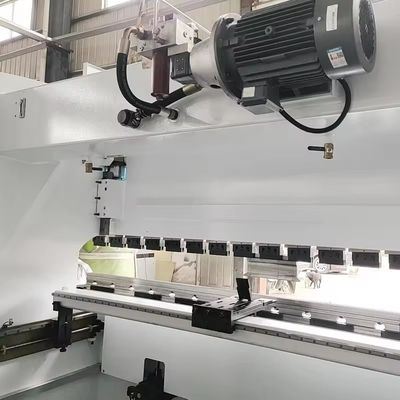 Macchina di piegatura multifunzionale intelligente 30T/60T per fogli di metallo Matel