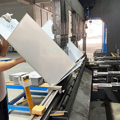 Sistemi di controllo avanzati 201 e 316L Macchine di piegatura CNC in acciaio inossidabile a doppio grado per lavandini fatti a mano