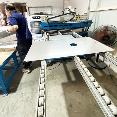 Macchina di saldatura a cucitura retta per pannelli metallici ad alte prestazioni in acciaio inossidabile per materiali sottili e spessi