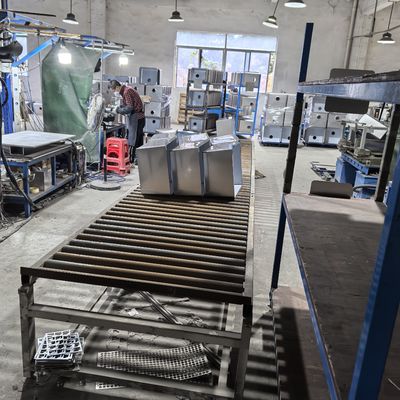 Fabbrica di attrezzature per la linea di produzione di lavandini artigianali multifunzionali