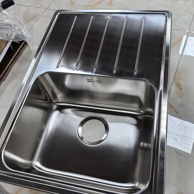 Scavo in acciaio inossidabile spazzolato in acciaio inossidabile nano pistola grigio Scavo in acciaio inossidabile 304 Scavo in acciaio inossidabile installato sotto il palco