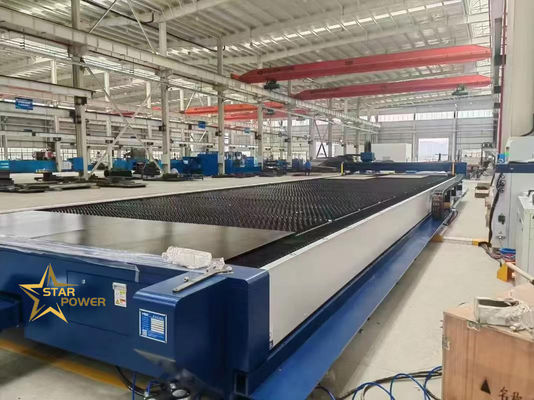 Alta potenza Intelligente macchina di taglio laser metallo: alta potenza per garantire l'efficienza di taglio Sistema intelligente rende l'operazione più conveniente.