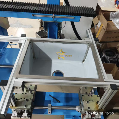 Macchina di saldatura a controllo numerico per la produzione di lavandini con tecnologia avanzata