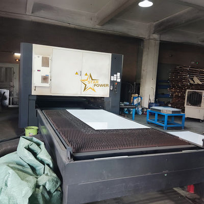 Macchina di taglio laser ad alta potenza per la linea di produzione di utensili da cucina