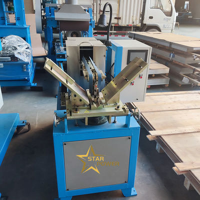 La macchina di rettifica orizzontale CNC automatica è progettata per le cuciture verticali interne e per la rettifica fine e liscia degli angoli arrotondati