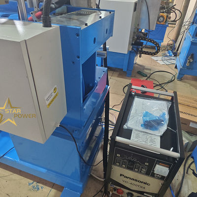 Materiale di fusione automatica per metallo in acciaio inossidabile Saldatura a cucitura retta Macchina speciale per la lavorazione delle macchine