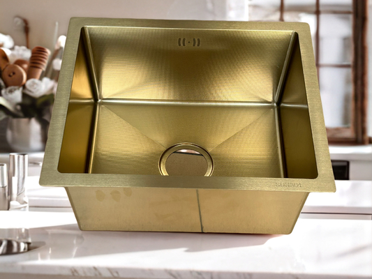 Lavello da cucina quadrato in acciaio inossidabile SUS304 color oro di lusso con design di drenaggio efficiente