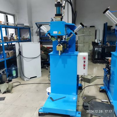 Macchina per la rullatura di saldature idrauliche a 30MPa per lavelli da cucina