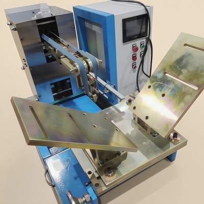 Saldatrice e pressa automatica a doppia tavola per saldatura di giunti metallici