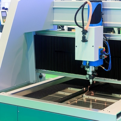 Macchine per saldatura a precisione CNC a 4 assi (specializzate per il bordo interno del pannello)