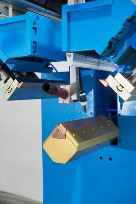 Saldatore CNC a due assi per saldatori rotondi per vasche di lavaggio in acciaio inossidabile con R5-R15mm regolabile e 80-100 vasche di lavaggio per turno