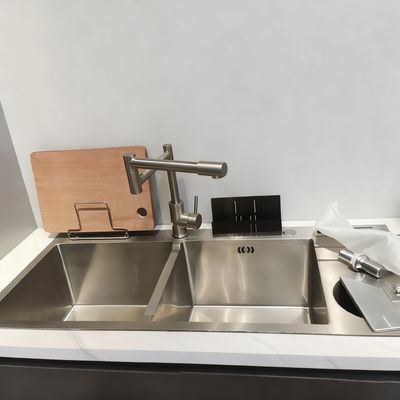 Prezzo buono Lavello da cucina in acciaio inossidabile artigianale con acciaio inossidabile di qualità alimentare 304/316 e opzioni personalizzate in linea