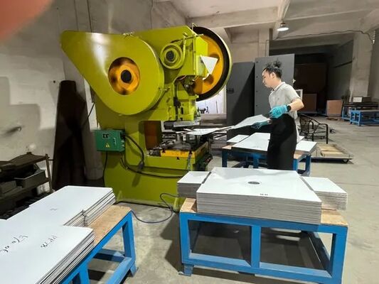 Macchina per la stampa a gola profonda per la punzonatura per la prebendazione della cucina