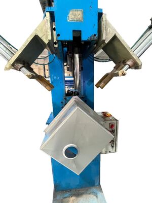 Apparecchiature speciali per la fabbricazione manuale di lavandini